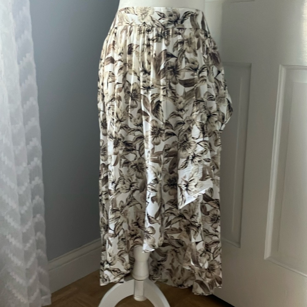 J Jill hi lo ruffle midi skirt neutral floral w elastic waist M Petite
